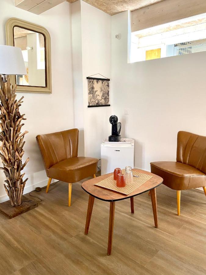 Les Chambres Tropeziennes Sanary-sur-Mer Esterno foto