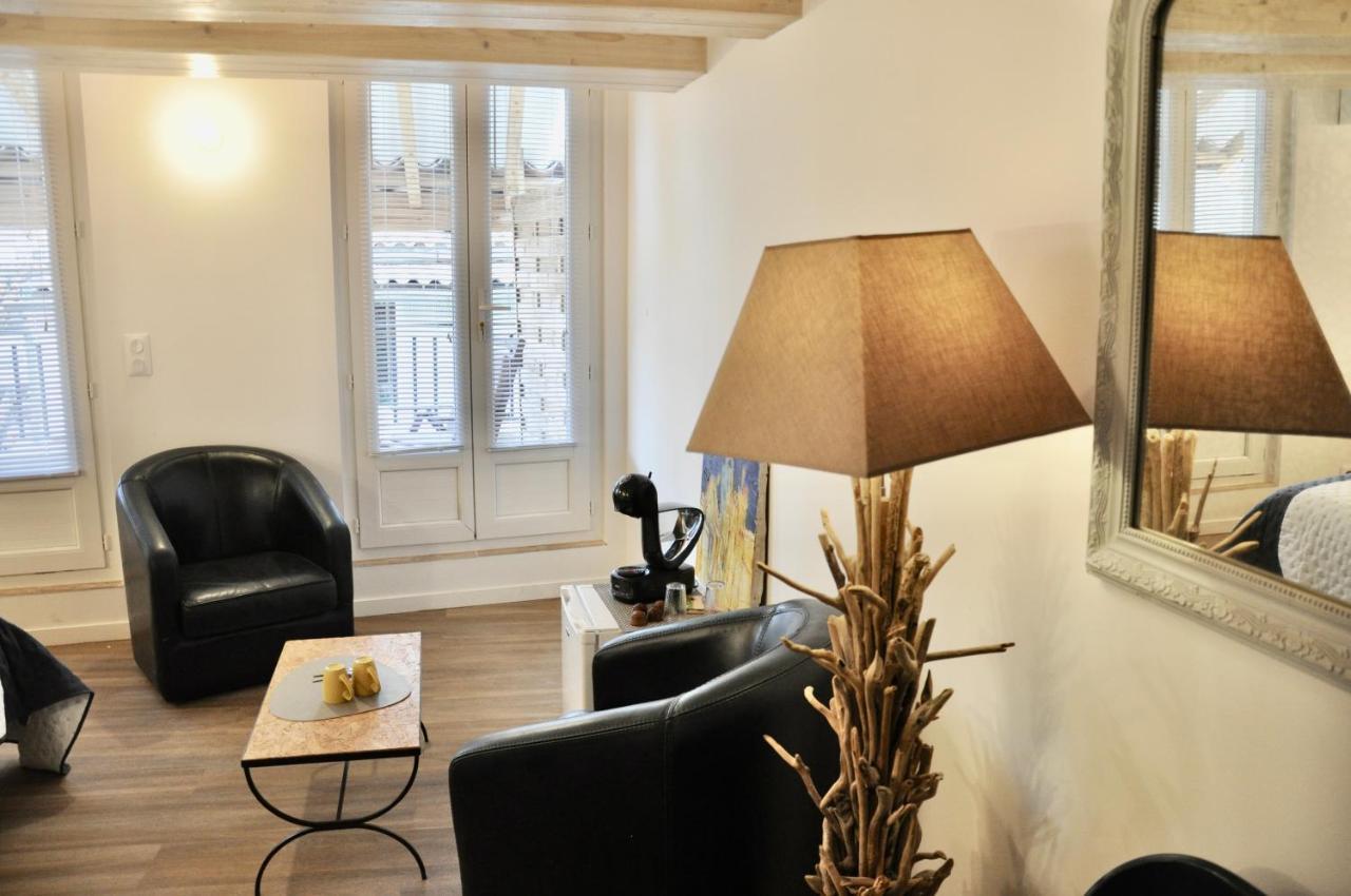 Les Chambres Tropeziennes Sanary-sur-Mer Esterno foto