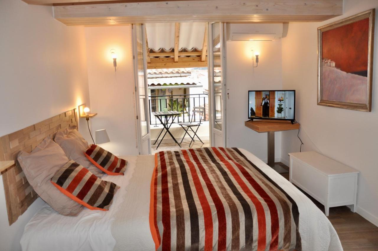 Les Chambres Tropeziennes Sanary-sur-Mer Esterno foto